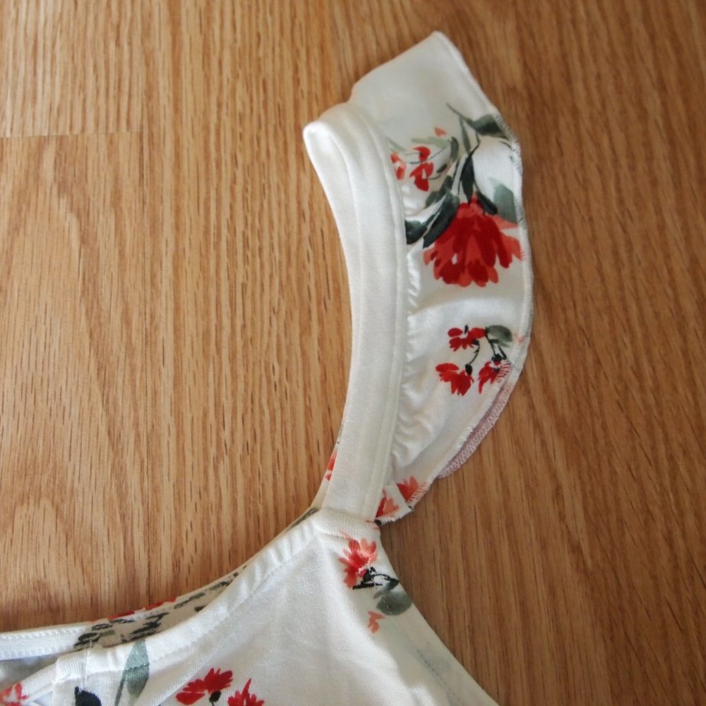 Torrid Floral Tank - Picture 5 of 6